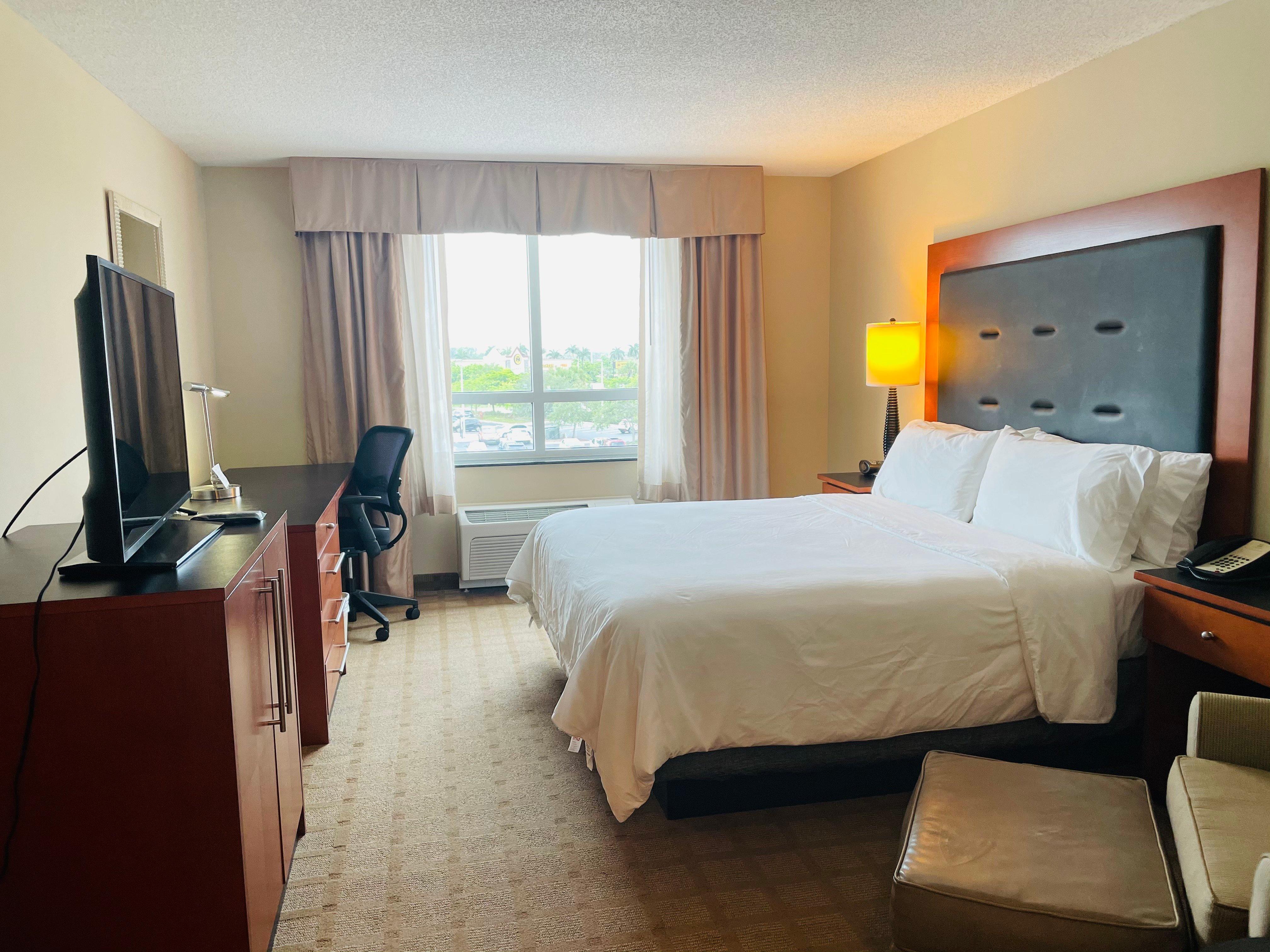 Hotel Crowne Plaza Ft Myers Gulf Coast By Ihg Fort Myers Exterior foto