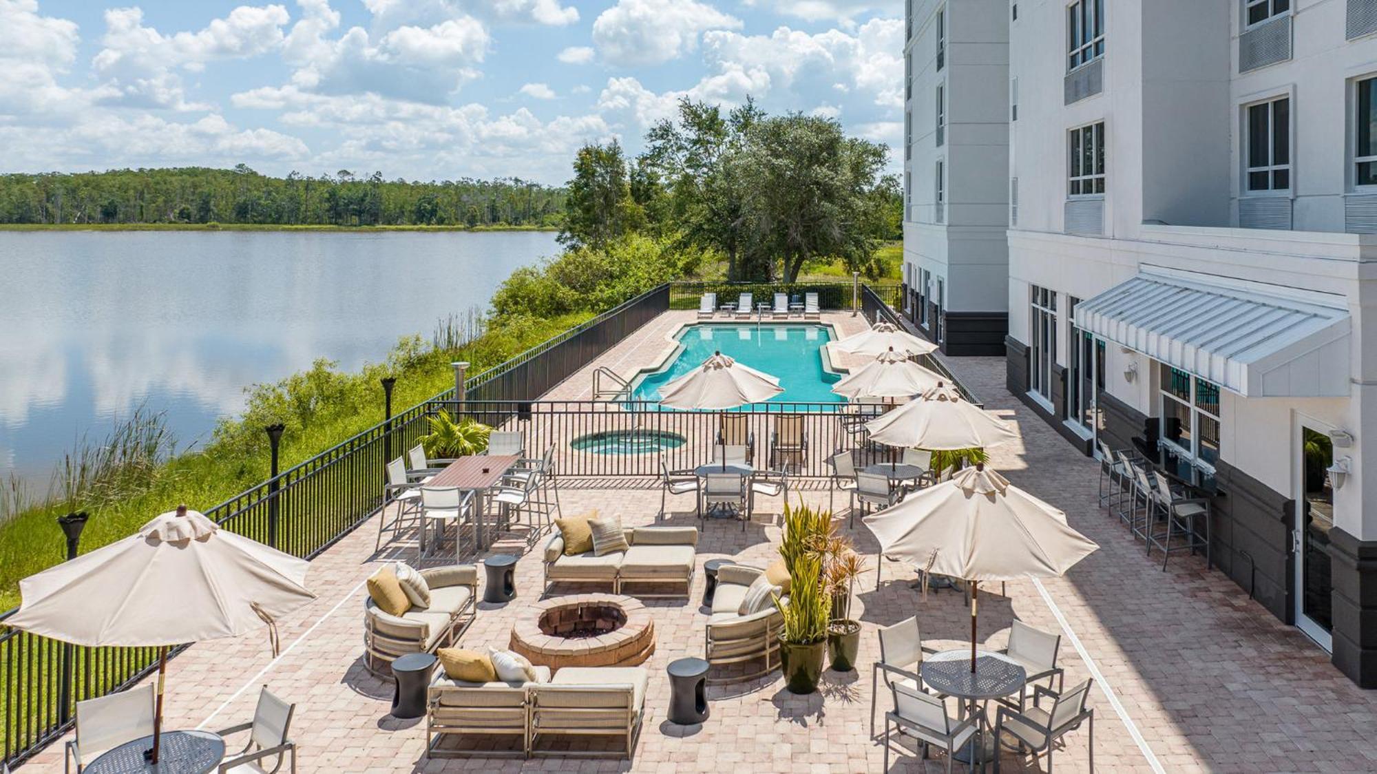 Hotel Crowne Plaza Ft Myers Gulf Coast By Ihg Fort Myers Exterior foto